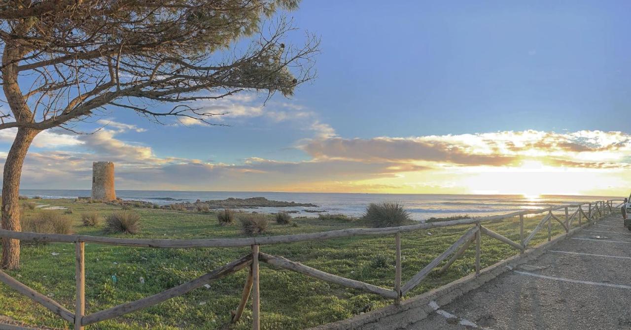 Le Residenze Del Mare Affittacamere La Caletta Exterior foto