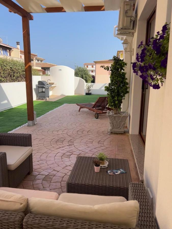 Le Residenze Del Mare Affittacamere La Caletta Exterior foto